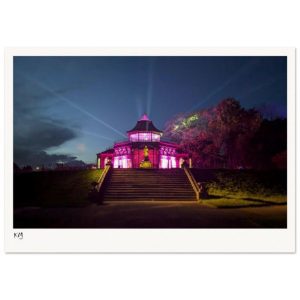 Mesnes Park, Lone Soldier