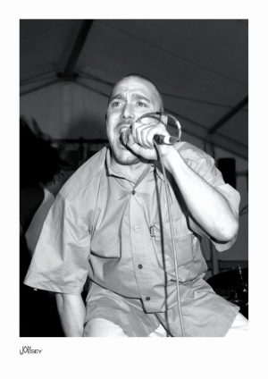 Nicky Lockett, AKA MC Tunes front man of the Dust Junkys Gigging Live in Manchester #08