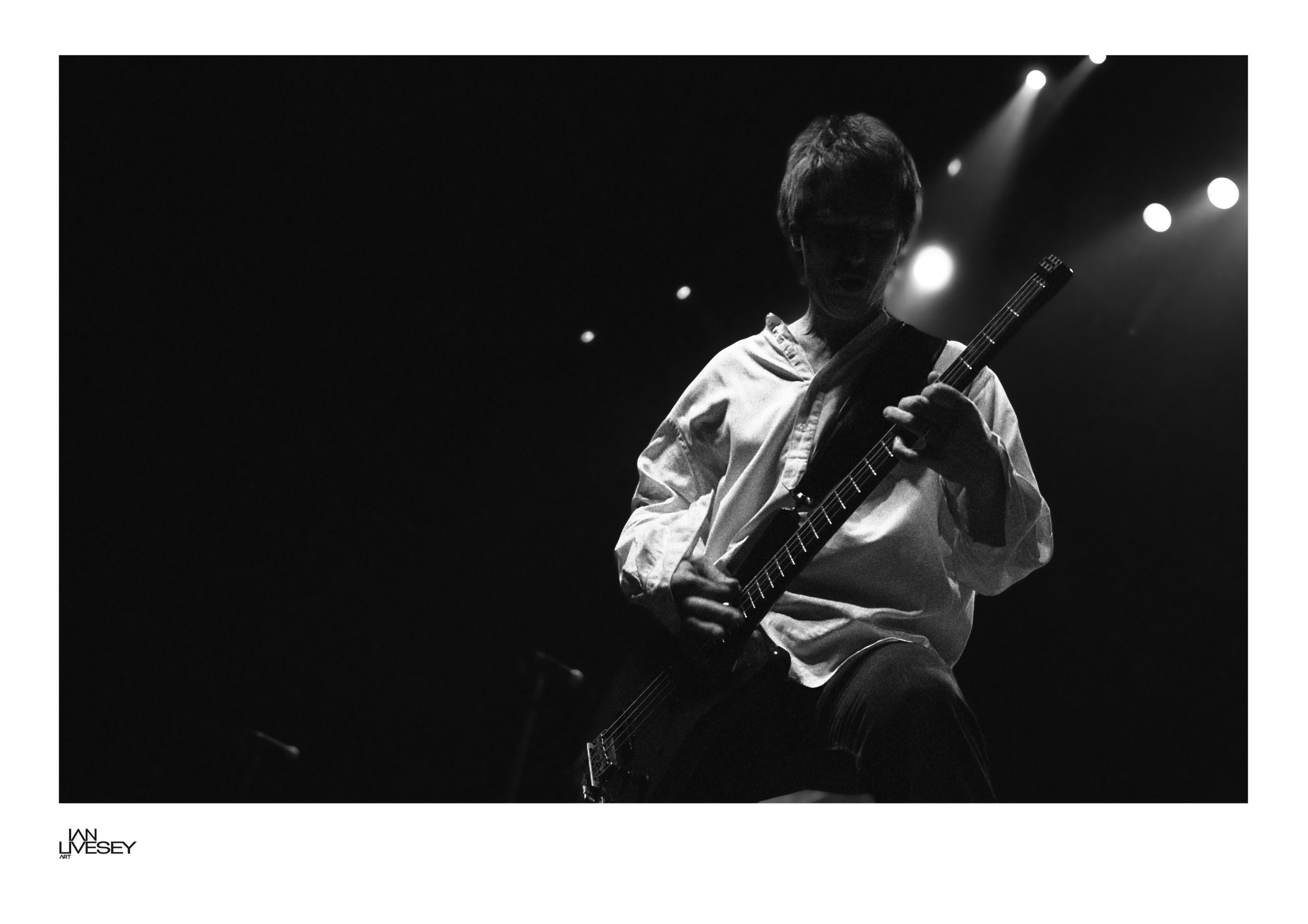 John Rhino Edwards on stage , Status Quo #016